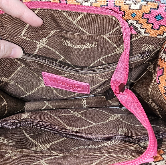 Wrangler tote - Picture 5 of 5